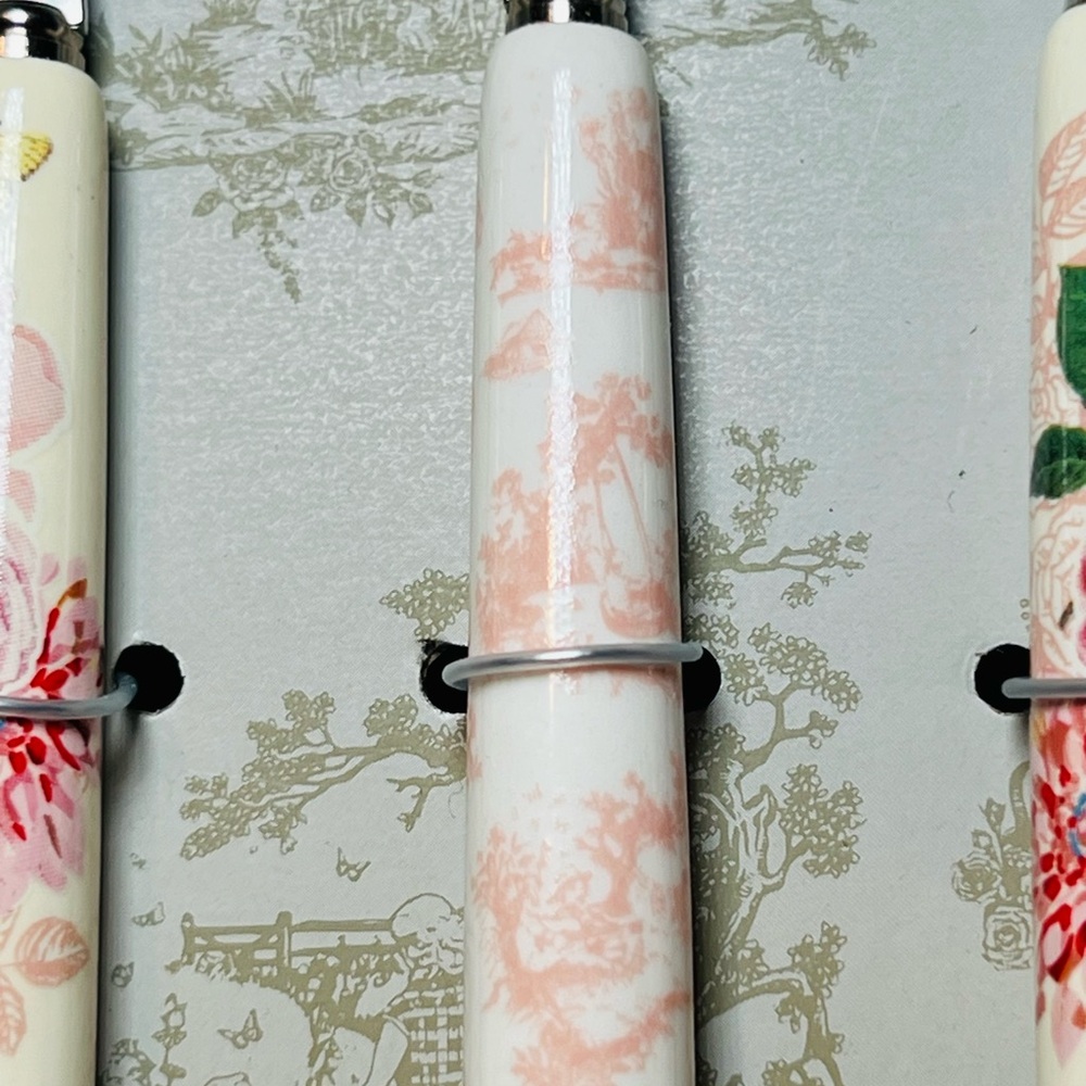 4 Dolly Parton Appetizer Forks Ceramic Handles Pink White Flowers Gingham - Picture 8 of 11